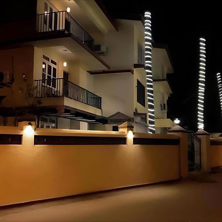Ocean Walk Apartments 2Bhk Калангуте Екстериор снимка
