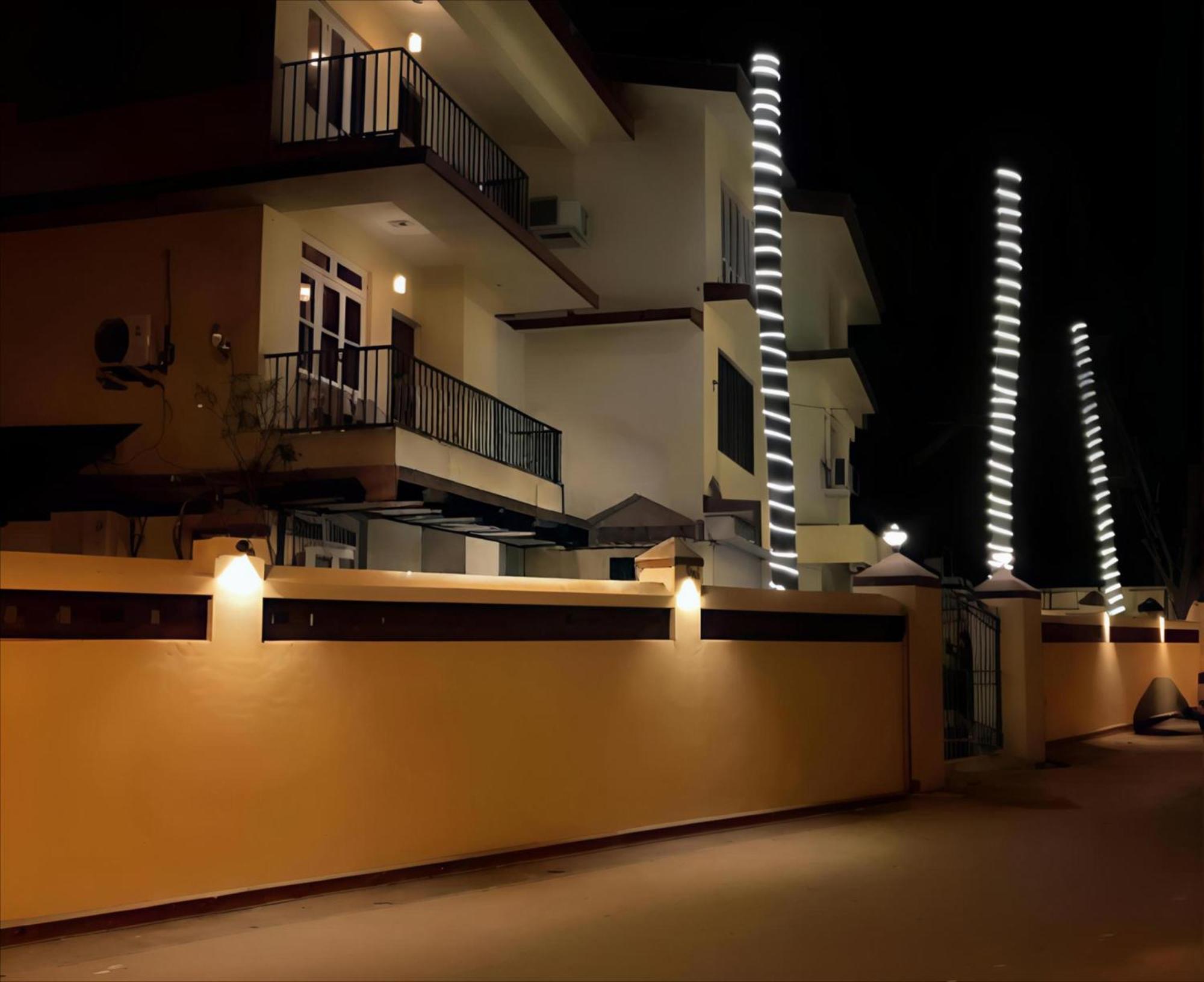 Ocean Walk Apartments 2Bhk Калангуте Екстериор снимка
